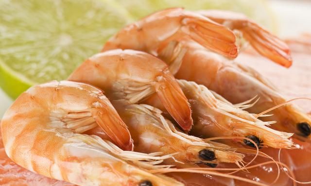 基围虾蒸几分钟,用正确的方法,吃上鲜嫩的大虾图1
